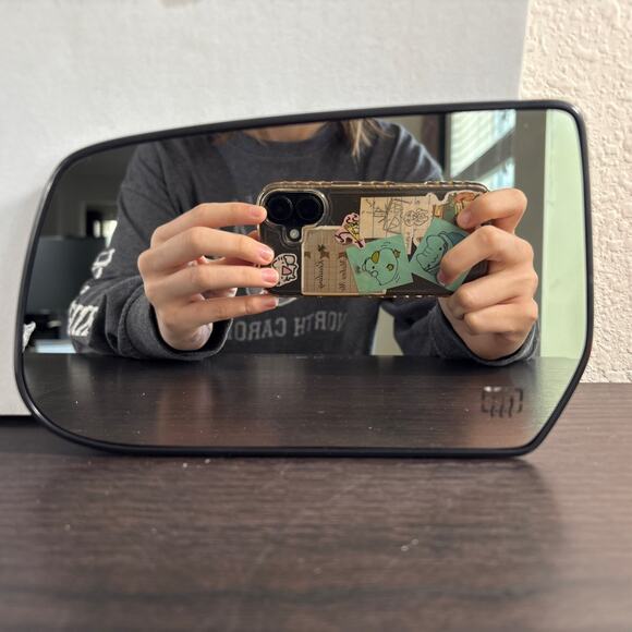 Dorman 55039 Driver Side Heated Door Mirror Glass Chevrolet / GMC Models - Picture 4 of 6